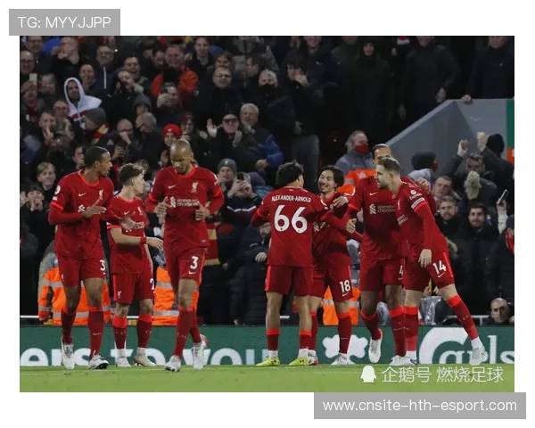 范戴克禁区内头球解围